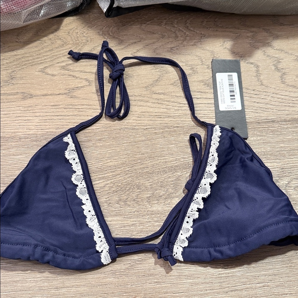 Lentra Broderie Trim triangle top In Midnight Blue Size medium